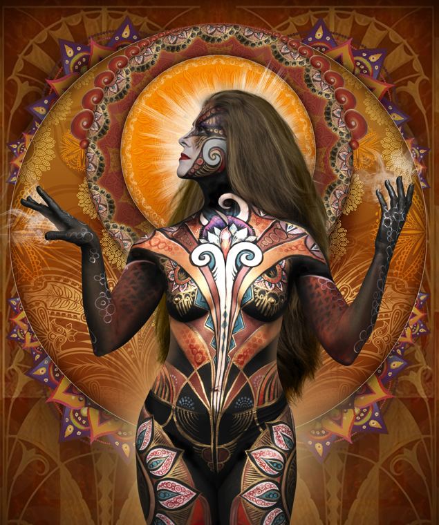 Bodypainting in copper and white, finished with a golden sun
